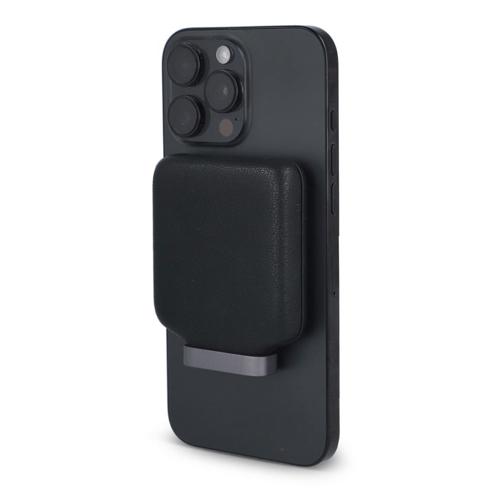 4026 - Xoopar Ine Oda Wireless Powerbank Compatible with MagSafe 5000 mAh